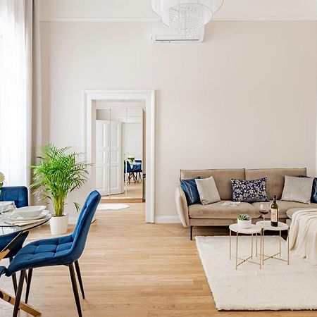 Kr16 Apartment - Hostaid Budapest Eksteriør bilde