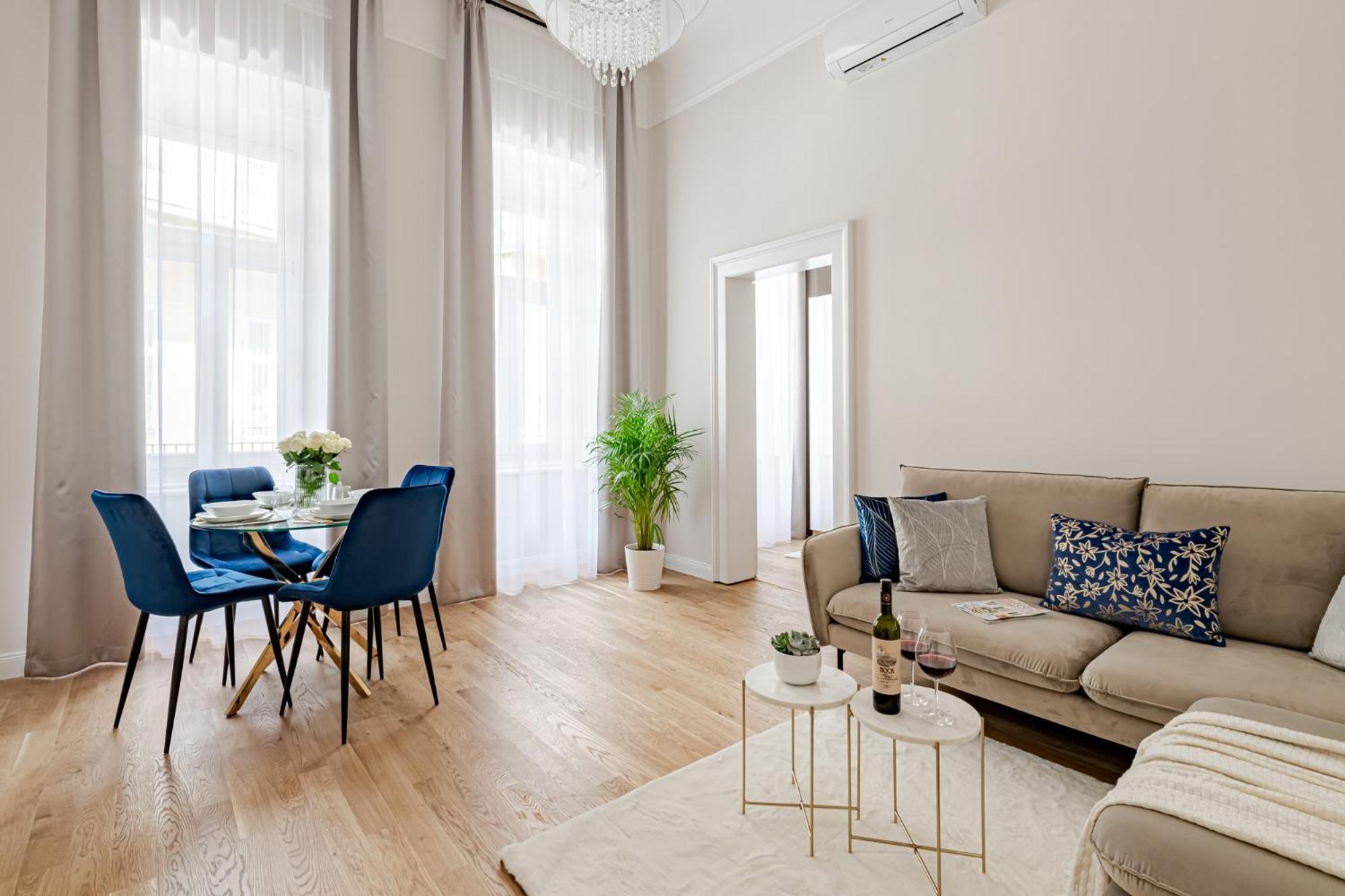 Kr16 Apartment - Hostaid Budapest Eksteriør bilde